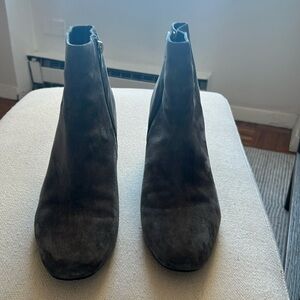 VIA SPIGA woman’s suede bootie Size 10